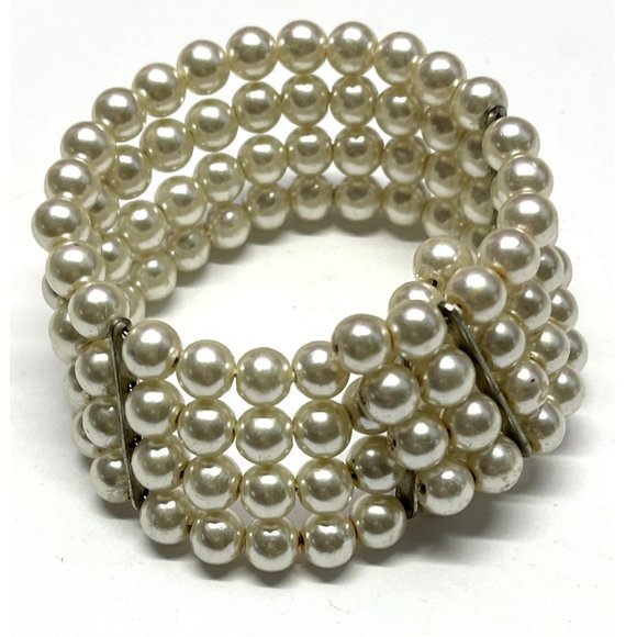 Vintage 4 strand pearl cuff bracelet
